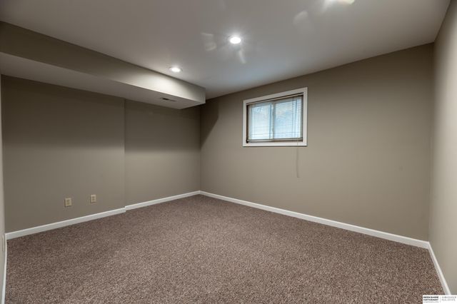 3374 S 133rd Street, Omaha, NE 68144