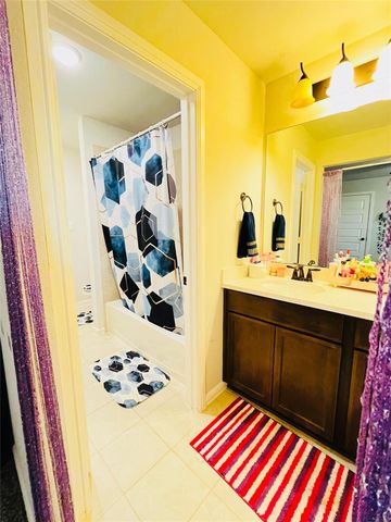 8514 Belfast Manor Lane, Richmond, TX 77407