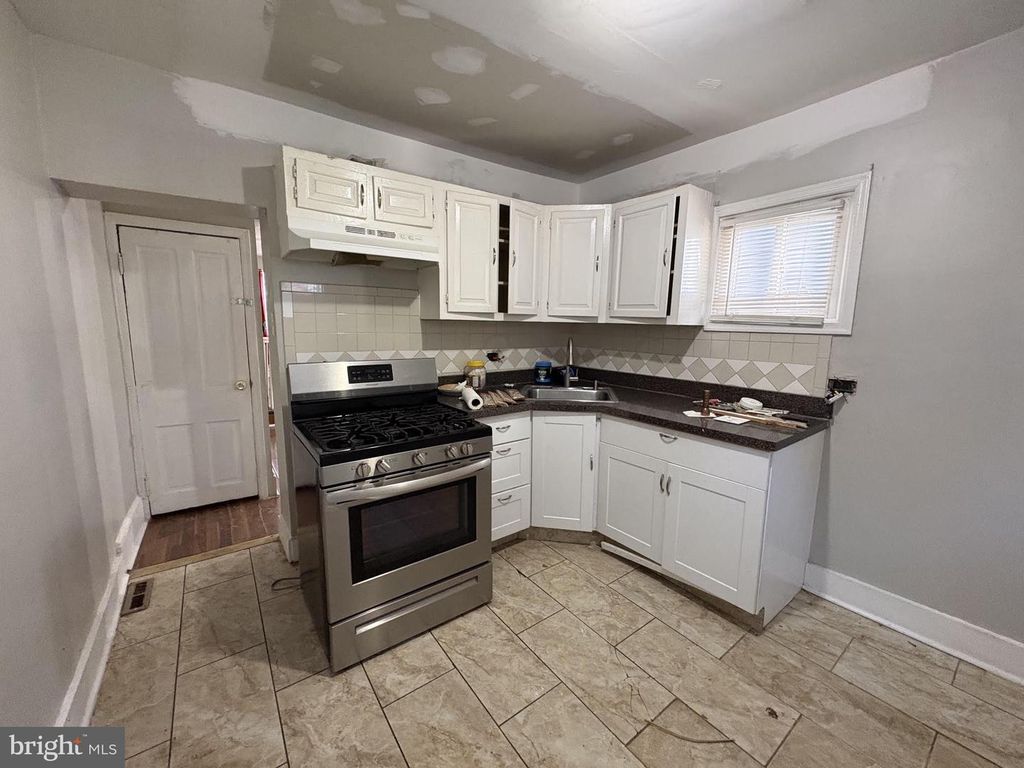 2069 E BIRCH ST, Philadelphia, PA 19134 — photo 4