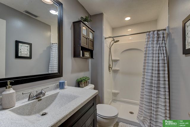 10017 S 203rd Street, Gretna, NE 68028