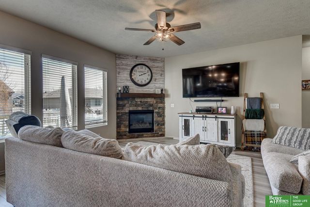10017 S 203rd Street, Gretna, NE 68028