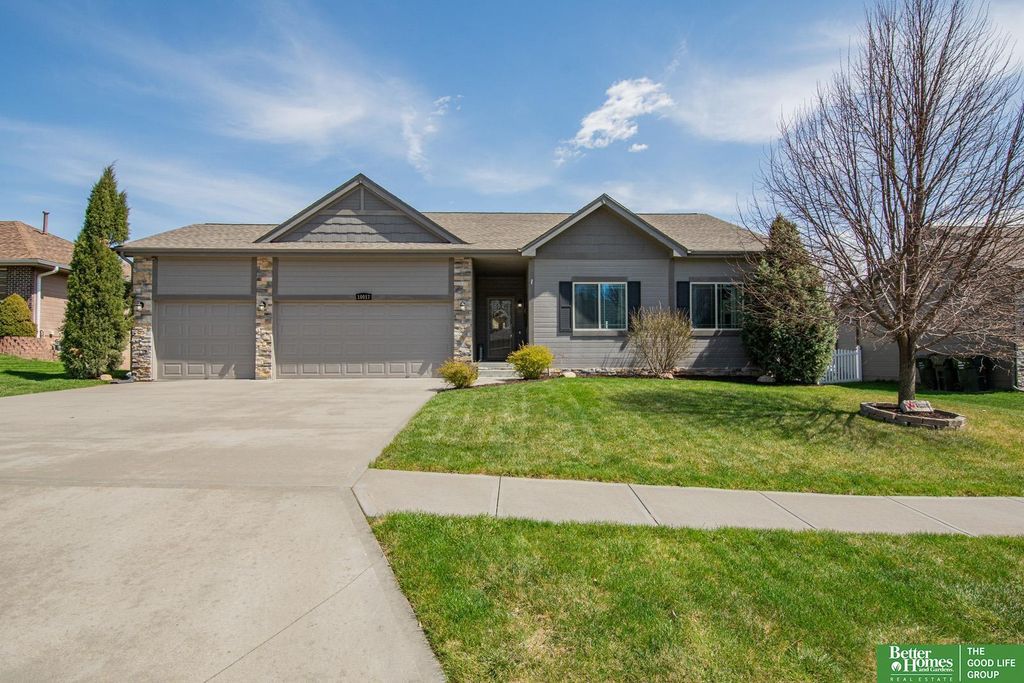 10017 S 203rd Street, Gretna, NE 68028