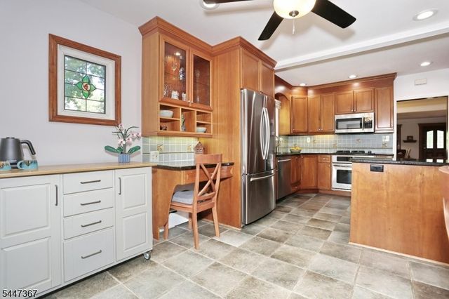 14 Sterling Pl, Glen Rock Boro, NJ 07452