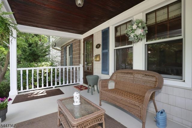 14 Sterling Pl, Glen Rock Boro, NJ 07452