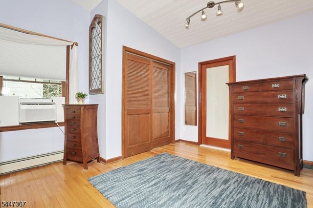 14 Sterling Pl, Glen Rock Boro, NJ 07452