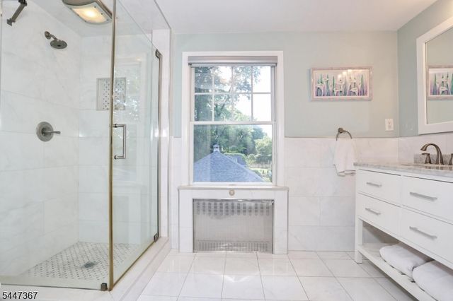 14 Sterling Pl, Glen Rock Boro, NJ 07452