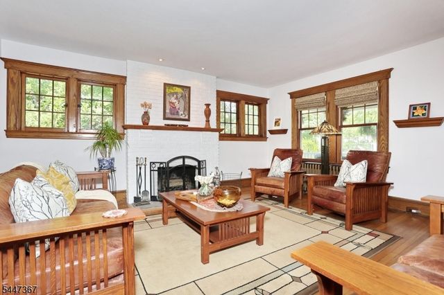 14 Sterling Pl, Glen Rock Boro, NJ 07452