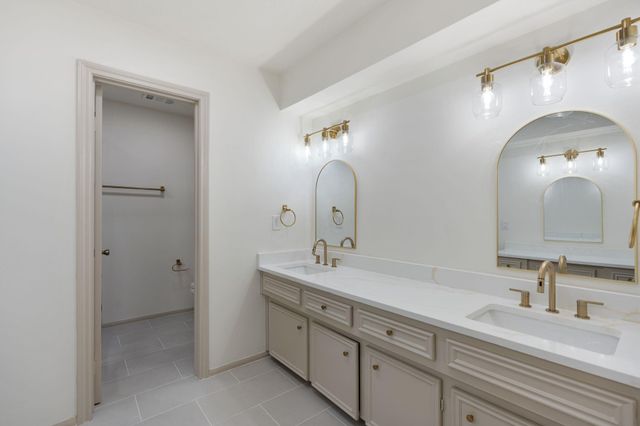 12019 Sugar Springs Drive, Houston, TX 77077