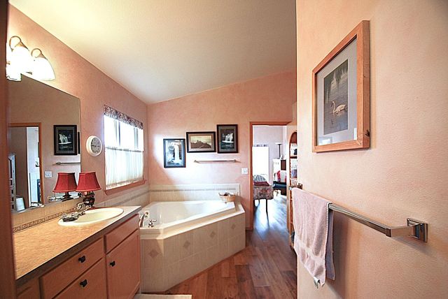 19215 E Riverwalk Ln, Spokane Valley, WA 99016