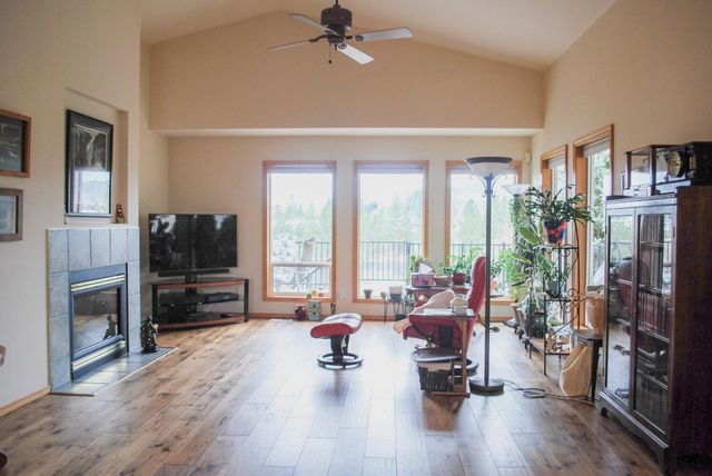 19215 E Riverwalk Ln, Spokane Valley, WA 99016