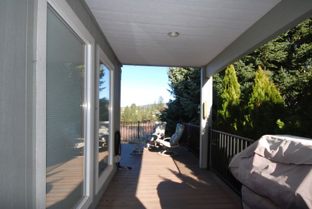 19215 E Riverwalk Ln, Spokane Valley, WA 99016