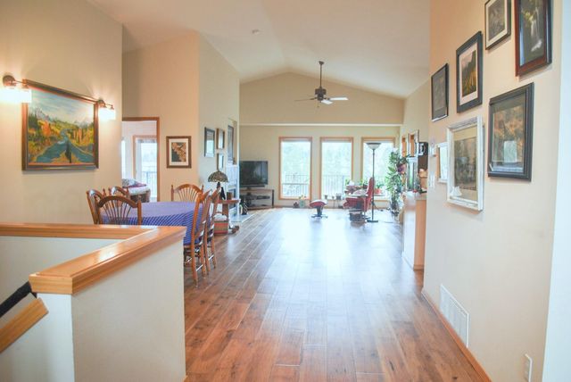 19215 E Riverwalk Ln, Spokane Valley, WA 99016