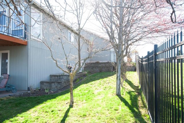 19215 E Riverwalk Ln, Spokane Valley, WA 99016