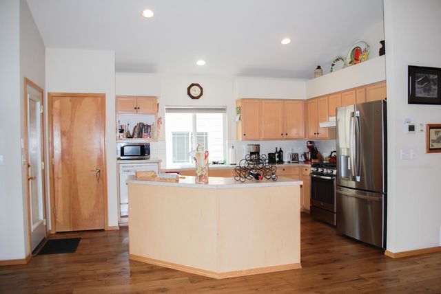 19215 E Riverwalk Ln, Spokane Valley, WA 99016