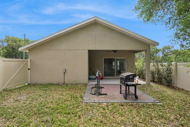 520 S KENTUCKY AVENUE, Deland, FL 32724