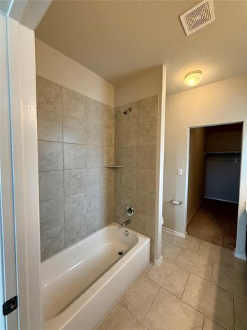 212 Lake Placid RUN, Elgin, TX 78621