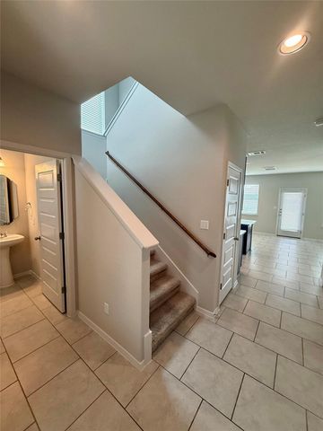 212 Lake Placid RUN, Elgin, TX 78621
