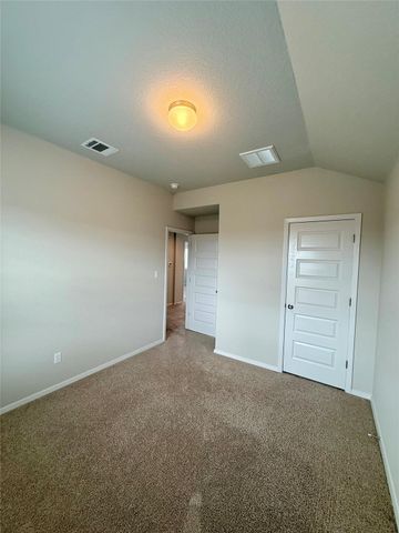 212 Lake Placid RUN, Elgin, TX 78621