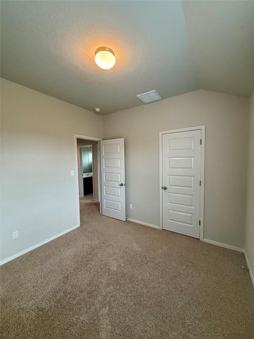 212 Lake Placid RUN, Elgin, TX 78621