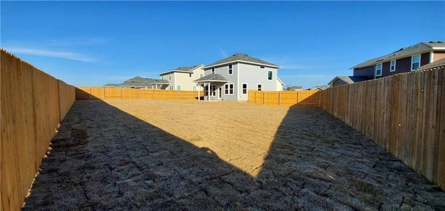 212 Lake Placid RUN, Elgin, TX 78621