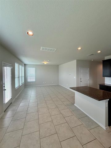 212 Lake Placid RUN, Elgin, TX 78621