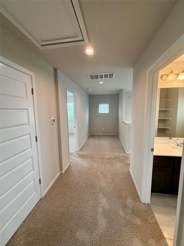 212 Lake Placid RUN, Elgin, TX 78621