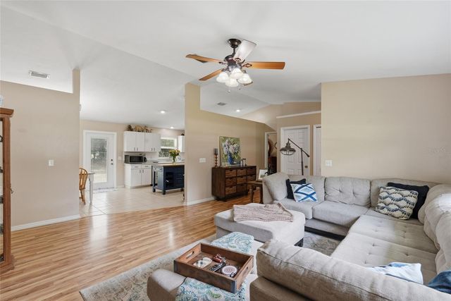 18145 NW 250TH TERRACE, High Springs, FL 32643