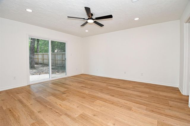6 Willowherb Court, The Woodlands, TX 77380