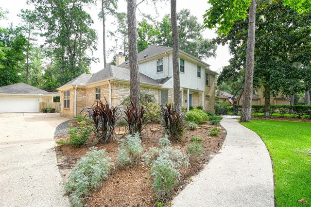 6 Willowherb Court, The Woodlands, TX 77380
