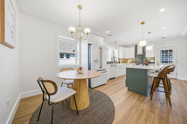 54 Rangeley Rd 2, Newton, MA 02465
