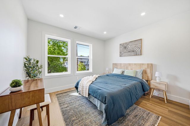 54 Rangeley Rd 2, Newton, MA 02465