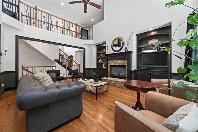211 Cedarhurst Drive, Canton, GA 30115