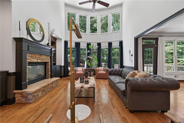 211 Cedarhurst Drive, Canton, GA 30115