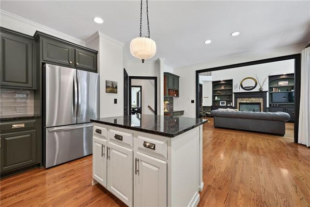 211 Cedarhurst Drive, Canton, GA 30115