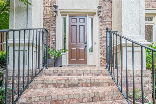 211 Cedarhurst Drive, Canton, GA 30115