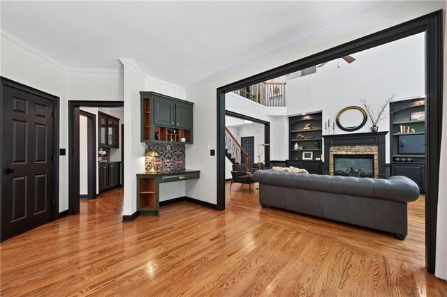 211 Cedarhurst Drive, Canton, GA 30115