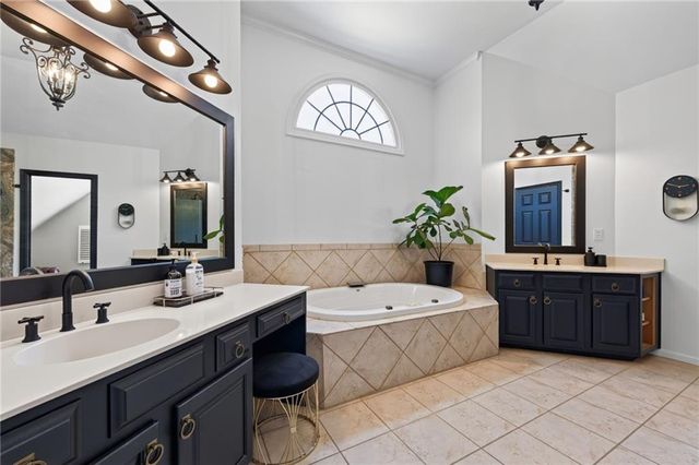 211 Cedarhurst Drive, Canton, GA 30115