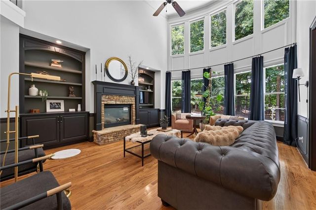 211 Cedarhurst Drive, Canton, GA 30115