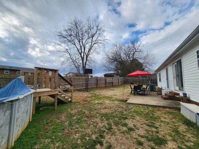 1110 Hunt St, Winchester, TN 37398