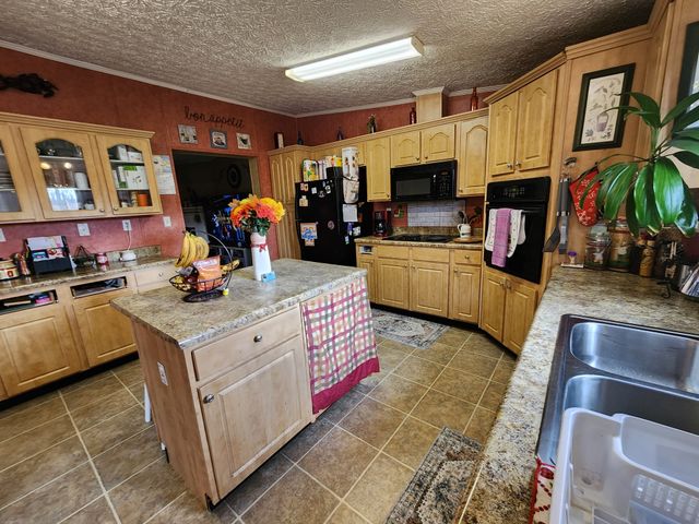 1110 Hunt St, Winchester, TN 37398