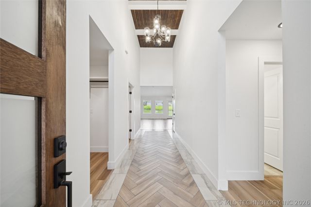 2044 E 129th Place S, Jenks, OK 74037