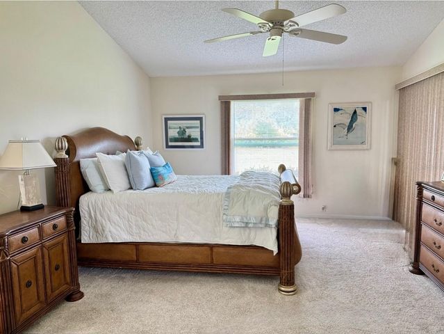 4925 PEPPERWOOD PLACE, Venice, FL 34293