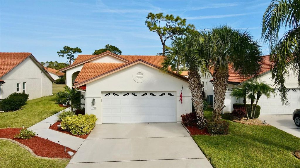 4925 PEPPERWOOD PLACE, Venice, FL 34293