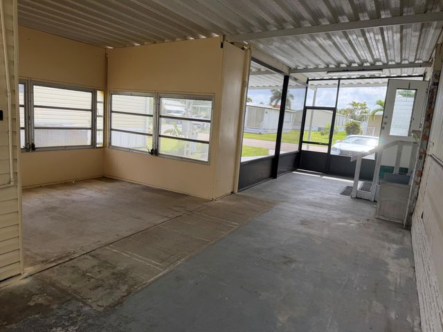 2041 SW 84th Avenue, Davie, FL 33324