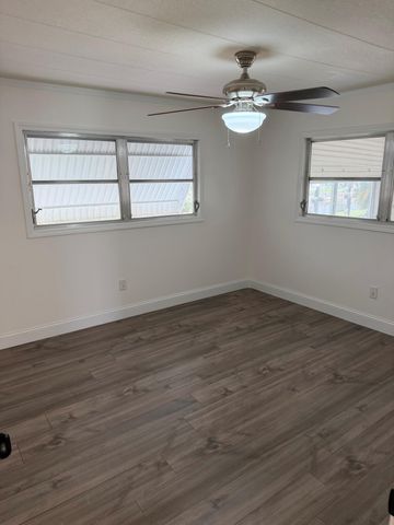 2041 SW 84th Avenue, Davie, FL 33324