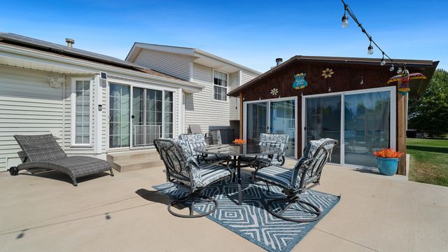 13116 Springhill Drive, Winnebago, IL 61088