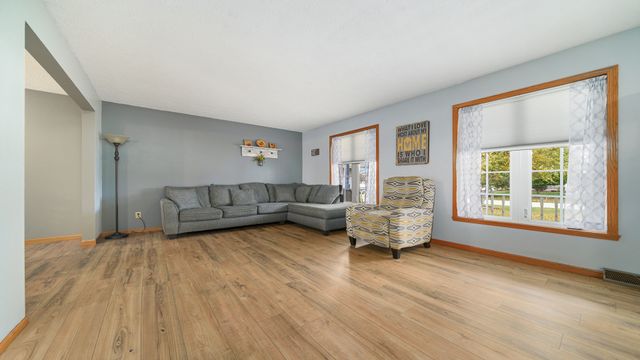 13116 Springhill Drive, Winnebago, IL 61088