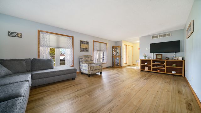 13116 Springhill Drive, Winnebago, IL 61088