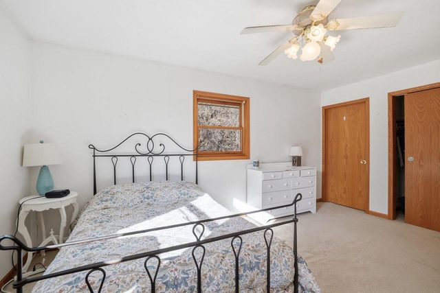 142 Riverside DRIVE, Waterford, WI 53185