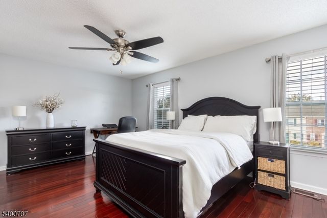 3302 Pinhorn Dr, Bridgewater Twp., NJ 08807